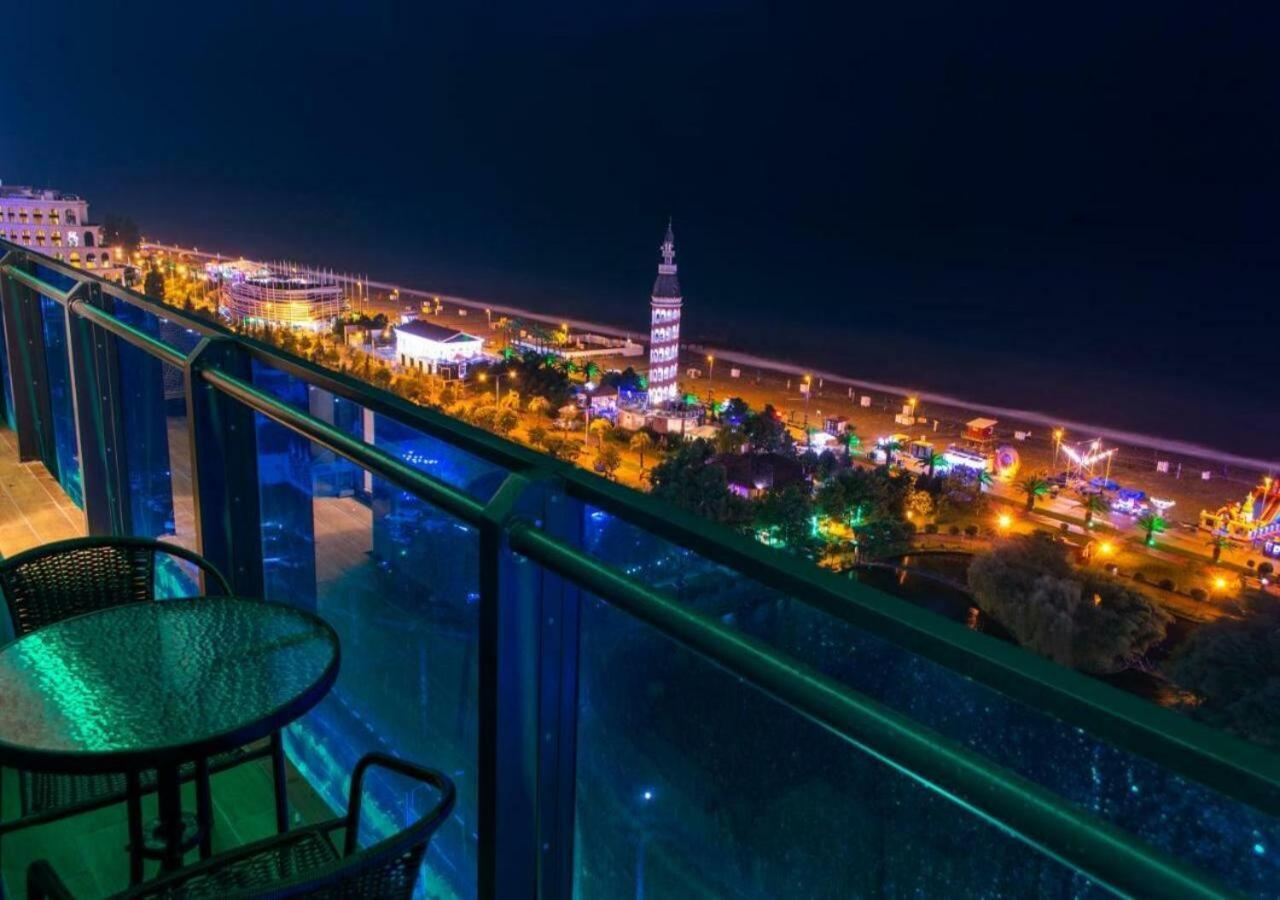 Luxury Sea View Orbi City Batumi Kültér fotó